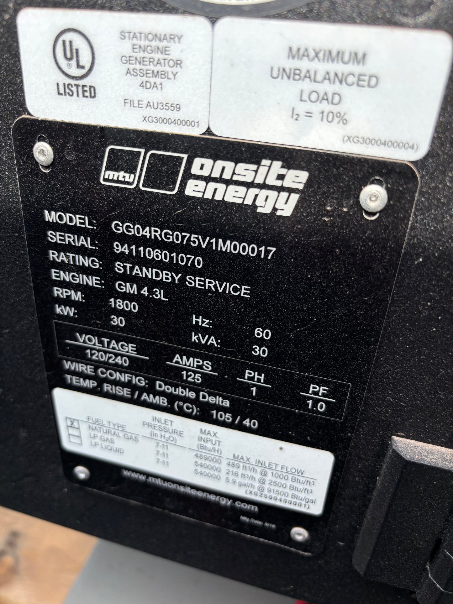 MTU 30kw Generator Natural Gas/Propane ONLY 9 Hours
