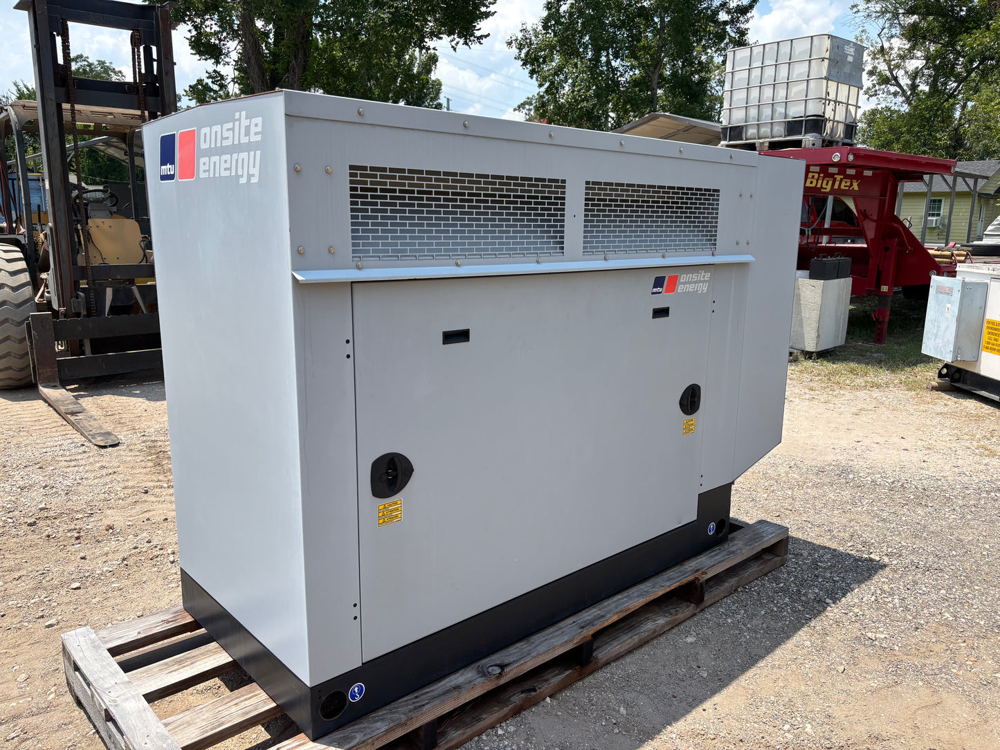 2017 MTU 28kw Generator Natural Gas/Propane 477 Hours