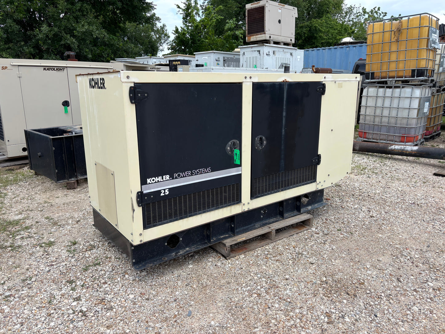 Kohler 25kw 31Kva Natural Gas/Propane  Generator 740 hours