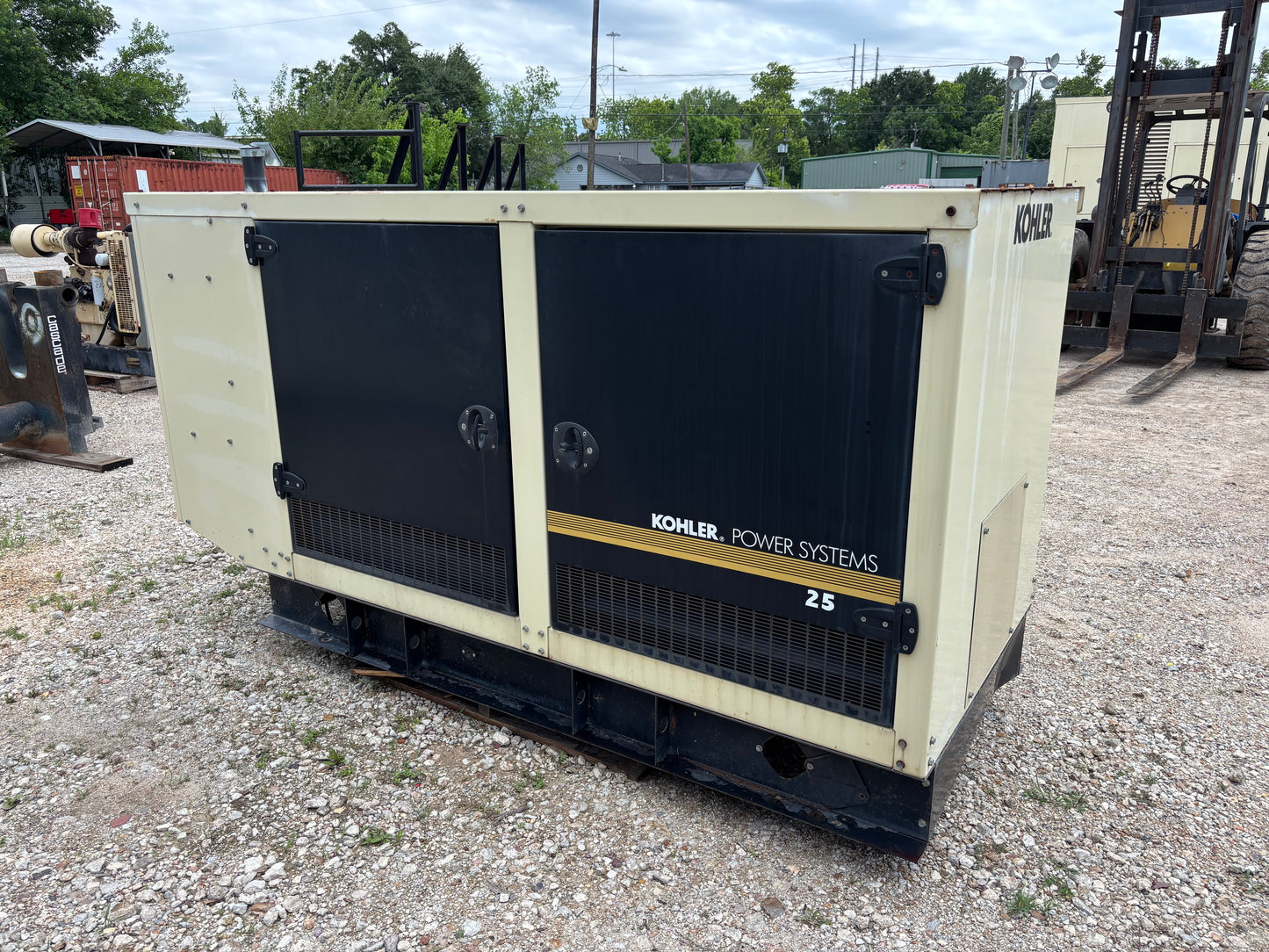 Kohler 25kw 31Kva Natural Gas/Propane  Generator 740 hours