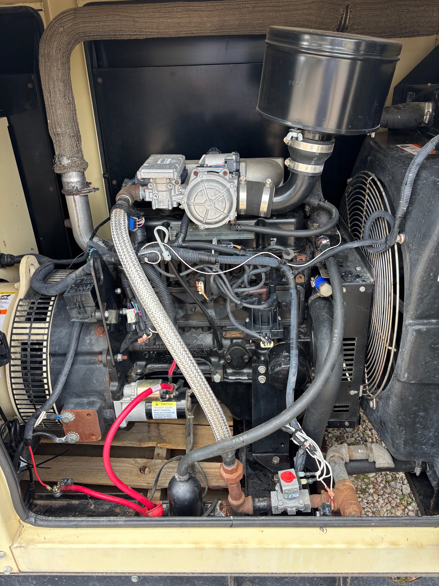 Kohler 25kw 31Kva Natural Gas/Propane  Generator 740 hours