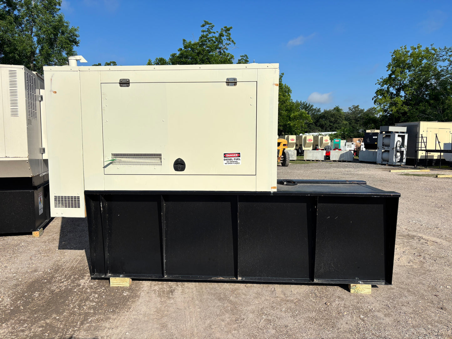 Olympian CAT 75kw 93Kva Diesel Generator 757 Hours