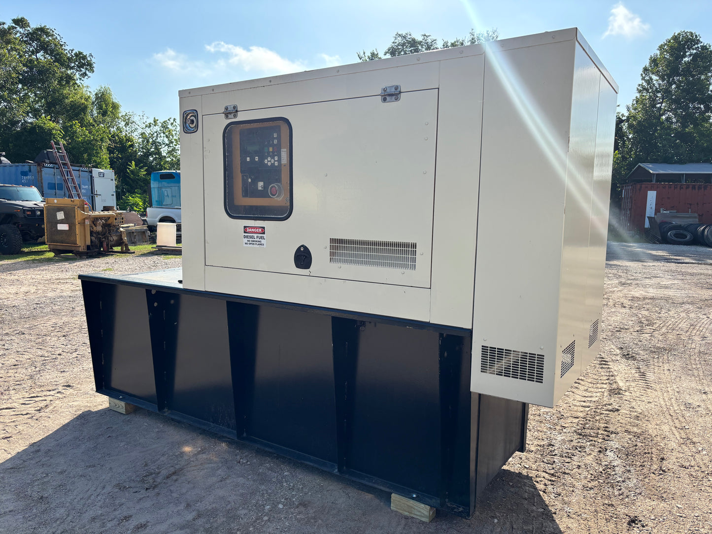 Olympian CAT 75kw 93Kva Diesel Generator 757 Hours