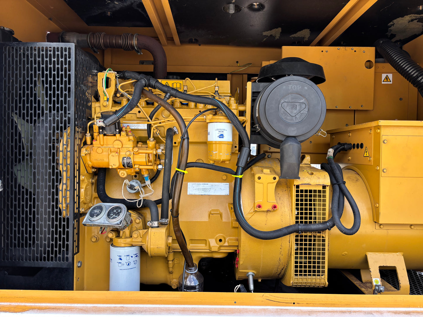 Olympian CAT 75kw 93Kva Diesel Generator 757 Hours