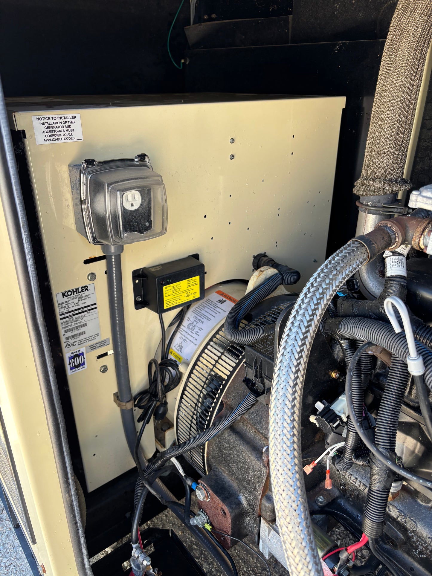2011 Kohler 30kw 38Kva Natural Gas/Propane  Generator 223 hours