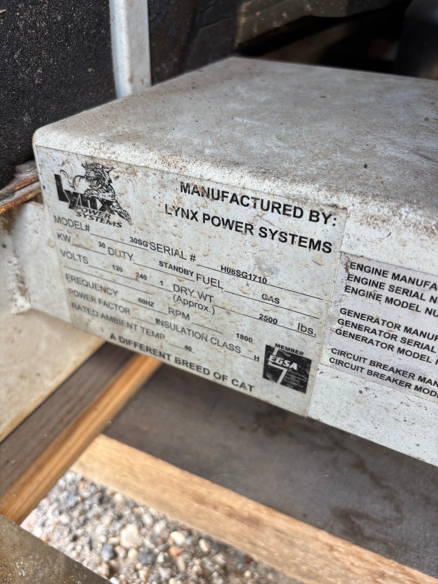 Lynx 30kw Natural gas/Propane Generator 434 Hours