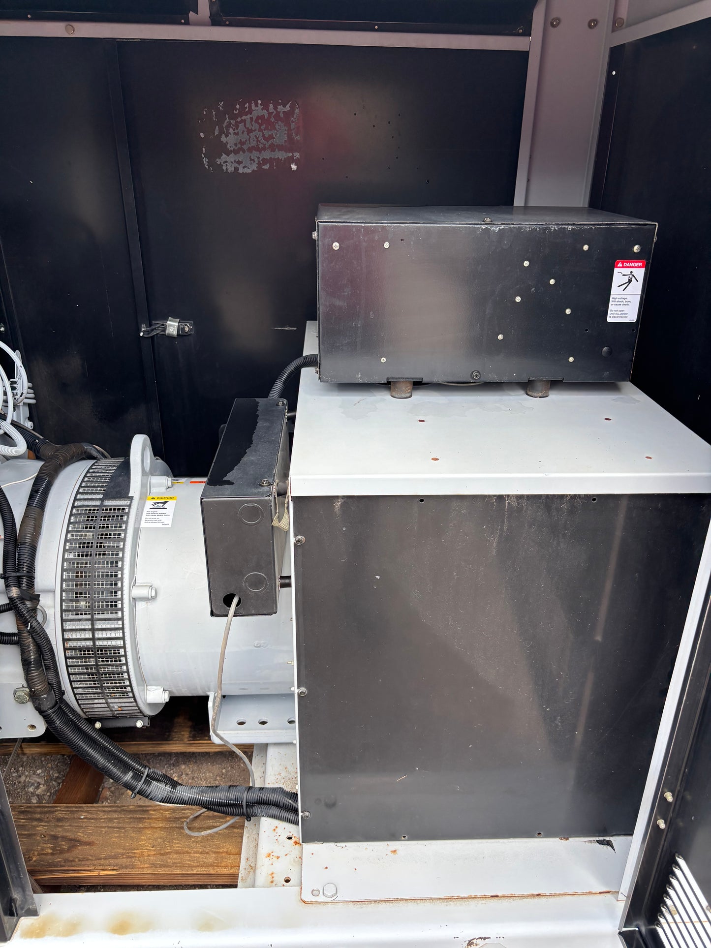 MTU 54kw Propane Generator 368 hours