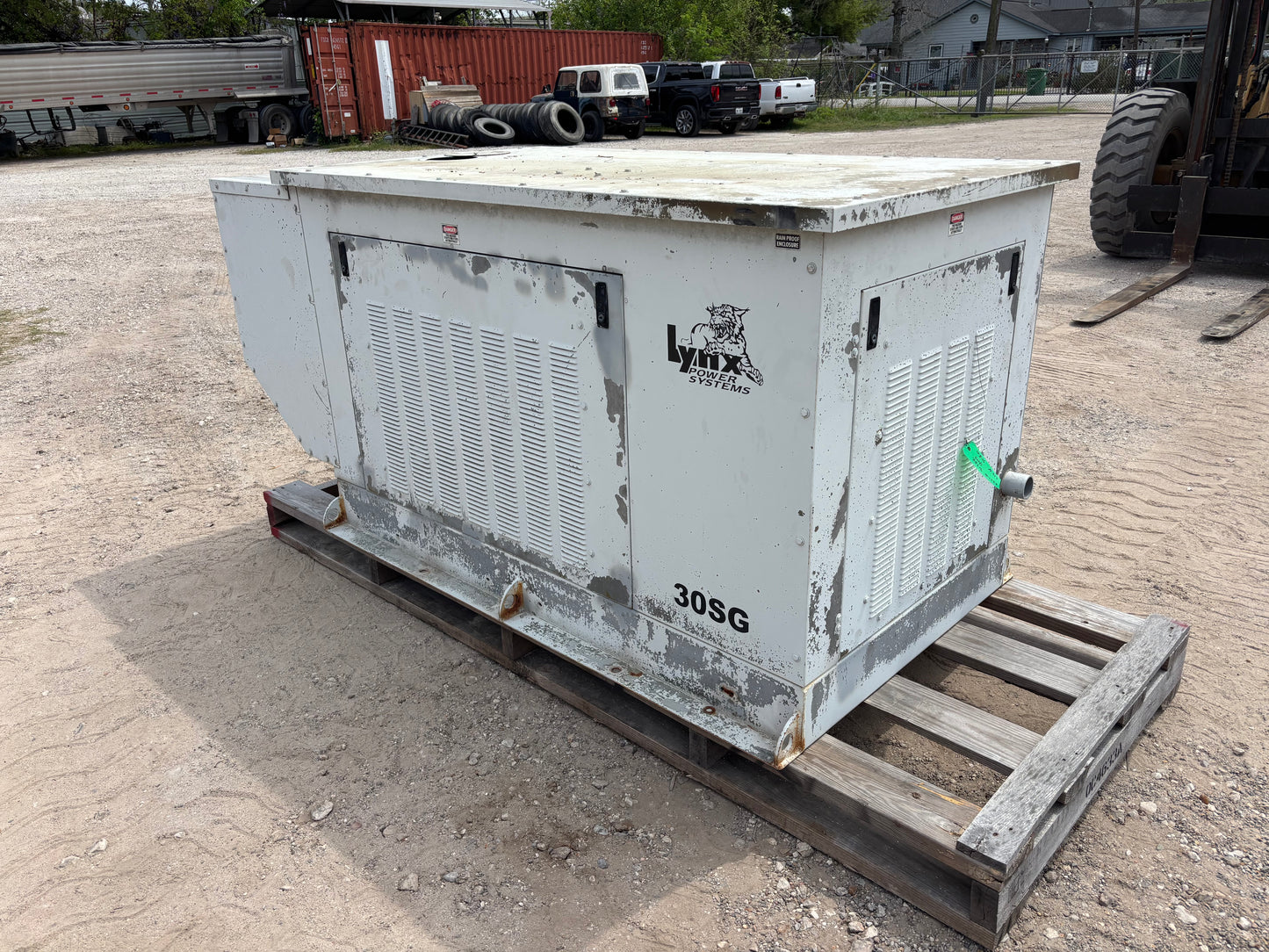 Lynx 30kw Natural gas/Propane Generator 718 Hours