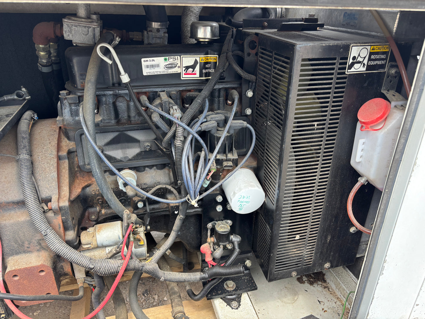 Lynx 30kw Natural gas/Propane Generator 718 Hours